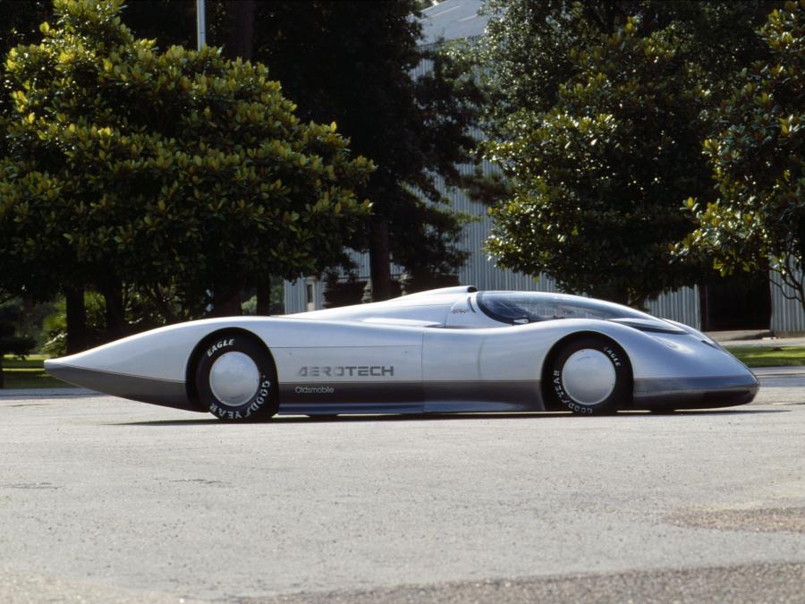  Oldsmobile Aerotech I Long Tail Concept 1987 года  (фото 2 из 2)